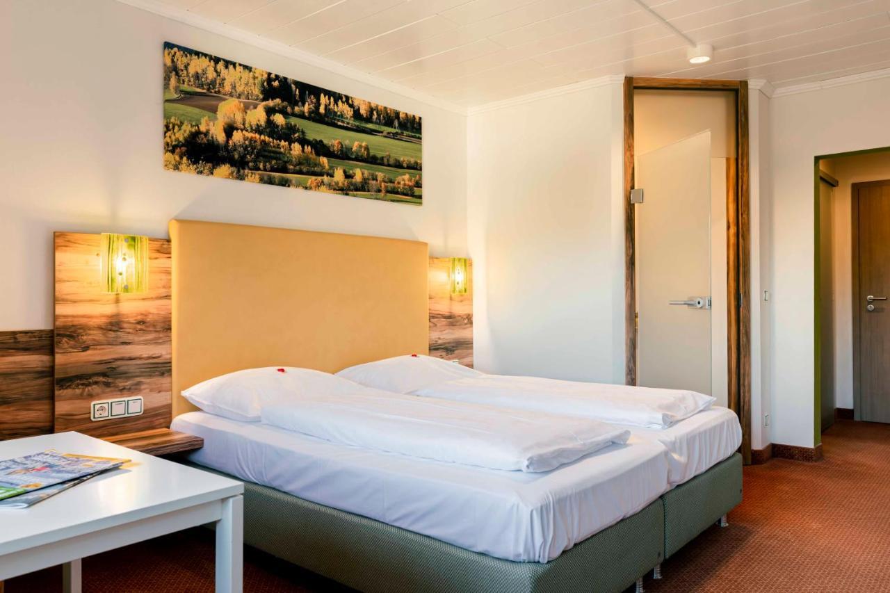 Landhotel Gruenwies -Bonsai-Wellness Garni (Adults Only) Lohberg Exterior photo